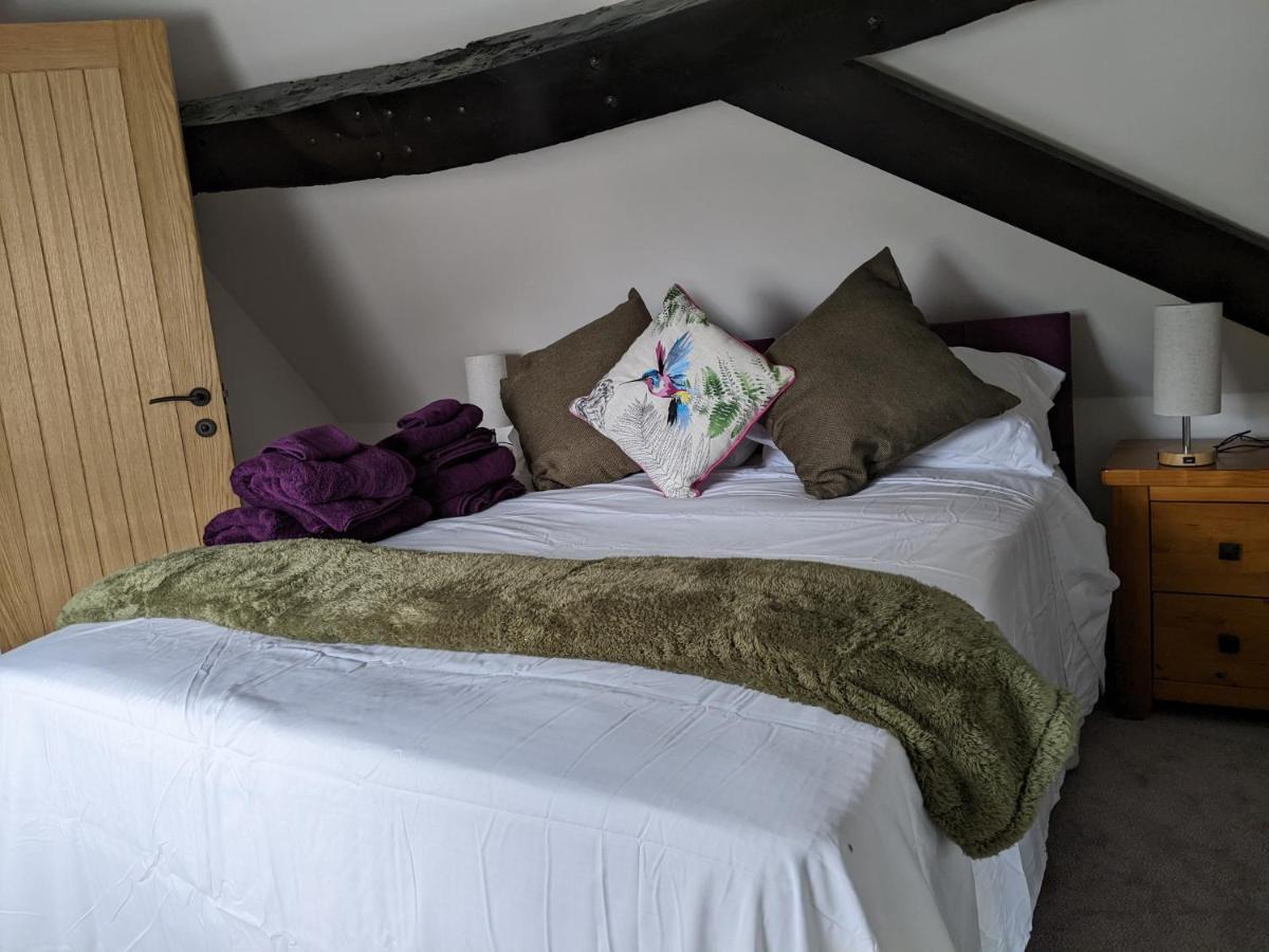 Characterful 2 bed cottage, quiet village setting Ashleworth Esterno foto
